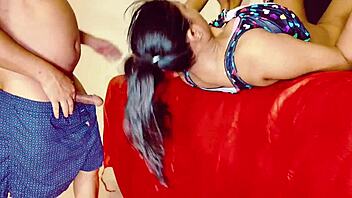 Threesome Desi Uttaran20 com Morena Tatuada Devorando Buceta Quente Magra