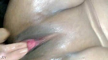 Why is this mature woman squirting during interracial anal assfucking?