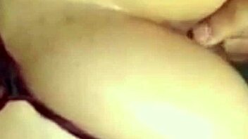 Teen 18+ frees ass for online stranger after gift 😏