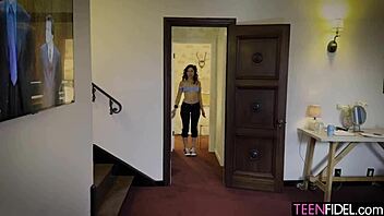 Can You Handle Luxe La Fox's Extreme Throat?