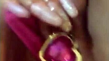 i'm watching this beautiful latina masturbate with a dildo in her casita, it's so hot and mexican