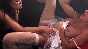 Fiona deep throats any cock so well, even outdoors! 😍