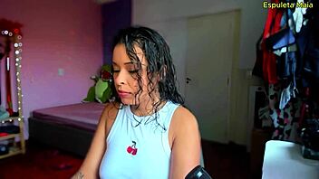 Morena Latina Brunette Spices Up with Dirty Talk for Your Pleasure