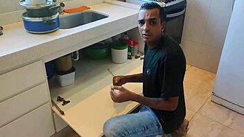 Pregnant Wife Cheats With Plumber And Lets Him Cum Inside