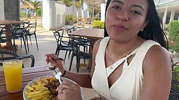 I fuck the desperate tourist during our interview