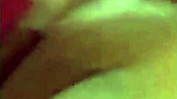 i'm watching this beautiful latina masturbate with a dildo in her casita, it's so hot and mexican