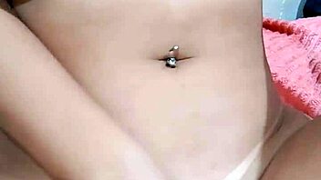 nick tendo orgasmo de quatro bucetinha pequena, ahh simm!!