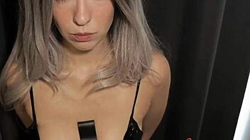 Step-mom, why'd you cheat? Take this punishment now!