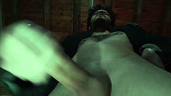 Hej, glej me, kako ti pršim ogromen cumshot v kamero! 😈