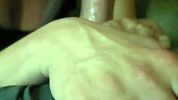 sloppy deepthroat blowjob with milf amateurs