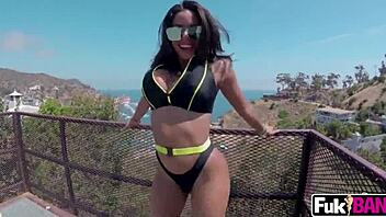 Luna star fucks with sloppy bj on vacation!