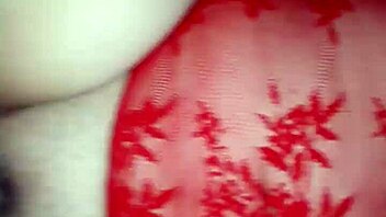 Intense anal pleasure overwhelms her senses