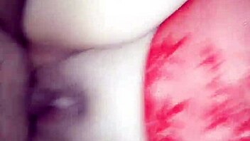 Intense anal pleasure overwhelms her senses