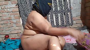 amazingly beautiful model sucking and fucking like a pro