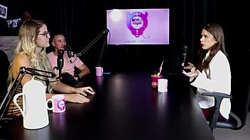 Faz Dominação Fetiche De Homem Vestindo Mulher, Pati Ferraz Em Sheer Red 😈