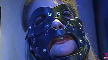 tied blonde watchin hubby stretch brunette asshole out