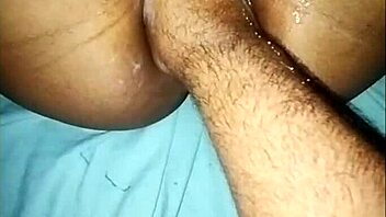 Huge fisting insertion by amateurs!