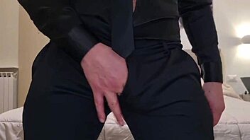 Crazy Dirty Talk In Italian While Riding In The Bedroom.