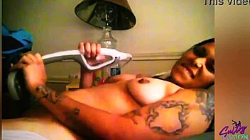 watch me masturbate with this vibrator on my wedding day