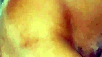 Sexy thai shemale orgasms in shower.