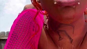 Ebony Babe Gets Dicked Down Outdoors Suggestively