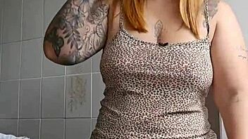 wearing short stuffed in big pussy for flashing