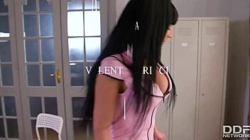 hot milf valentina ricci cant stop stuffing her deep throat with his dick