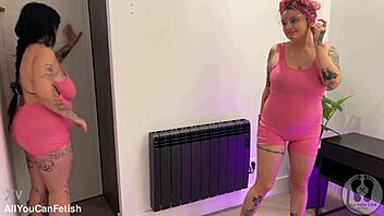 Sexy preview of ass shaking and jumping tits in lingerie