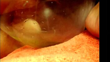 webcam pee girl in outdoor public spot