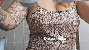 wearing short stuffed in big pussy for flashing