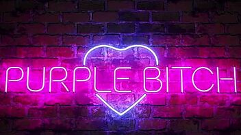 Matrix video with hotties in anal fisting threesome