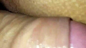 mi vecina es virgen del culo y no aguanta mi verga