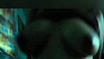 tetas grandes naturales cabalgando vaquera y gemidos viendo tv para que no escuchen sus vecinos madre soltera cogiendo rico quiero lechazos en mis tetas