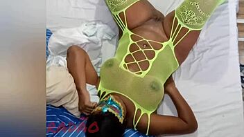 I make the whore cum on oral sex