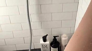 Curvy Stepsis Strips and Masturbates in Sunny Shower