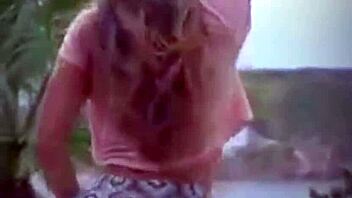 Watch this sexy ass shaking in the bounce challenge game, can you resist?