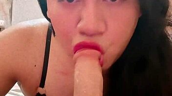 i like to suck my dildote so much