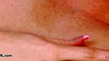 Cute Teen Blonde Passionately Reveals Her Sexy Body in Photoshoot