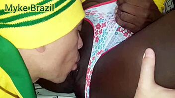 Cute Amateur Facial with Brazilian Oral