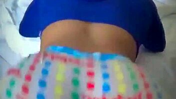 Watch this sexy ass shaking in the bounce challenge game, can you resist?