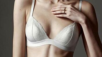 cute romanian girls in their underwear chatting about fashion 😊