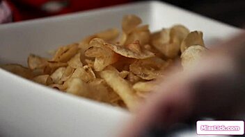 i’m craving this busty lesbian squirting right in my mouth.