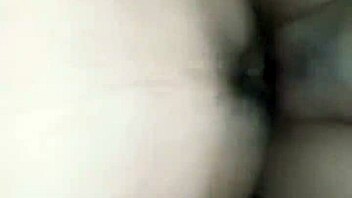 Menikmati Pepek Bini Tetangga Sampai Crot Didalam