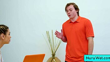 I-I rubbed my naked body on the horny client during the nuru massage, Delilah Day