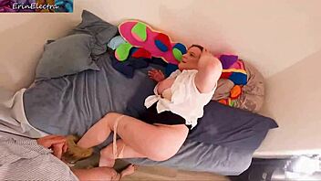 Stepmom Teaches Sex Using Her Tight Butthole with Blonde Cutie