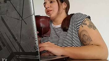 i love watching carla fart at work