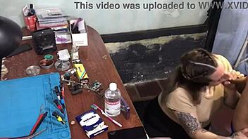 No money to pay technician, so I sucked his dick 😏