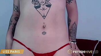 Liss Paris gets kinky with dildo alone