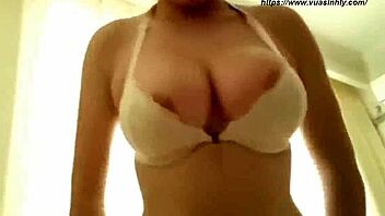 em sinh vien nguc bu chieu nguoi yeu voi cai cu lon