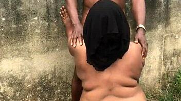 फार्म पर पति के भाई के साथ आउटडोर चोदाई